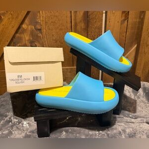 New J Slides Size 8